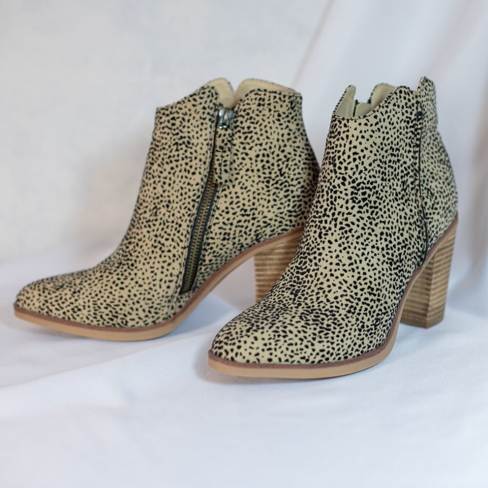 MIA Women's Patton Western Inspired Boots Animal Print Size 8M